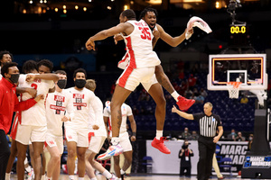 The 1982-83 Phi Slama Jama team dunked an estimated 200 times in the 34-game season.