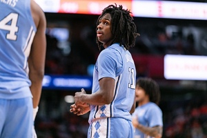 North Carolina freshman Ian Jackson broke out for a resurgent 23 points Saturday, knocking down five 3-pointers to lead the Tar Heels past Syracuse 88-82.